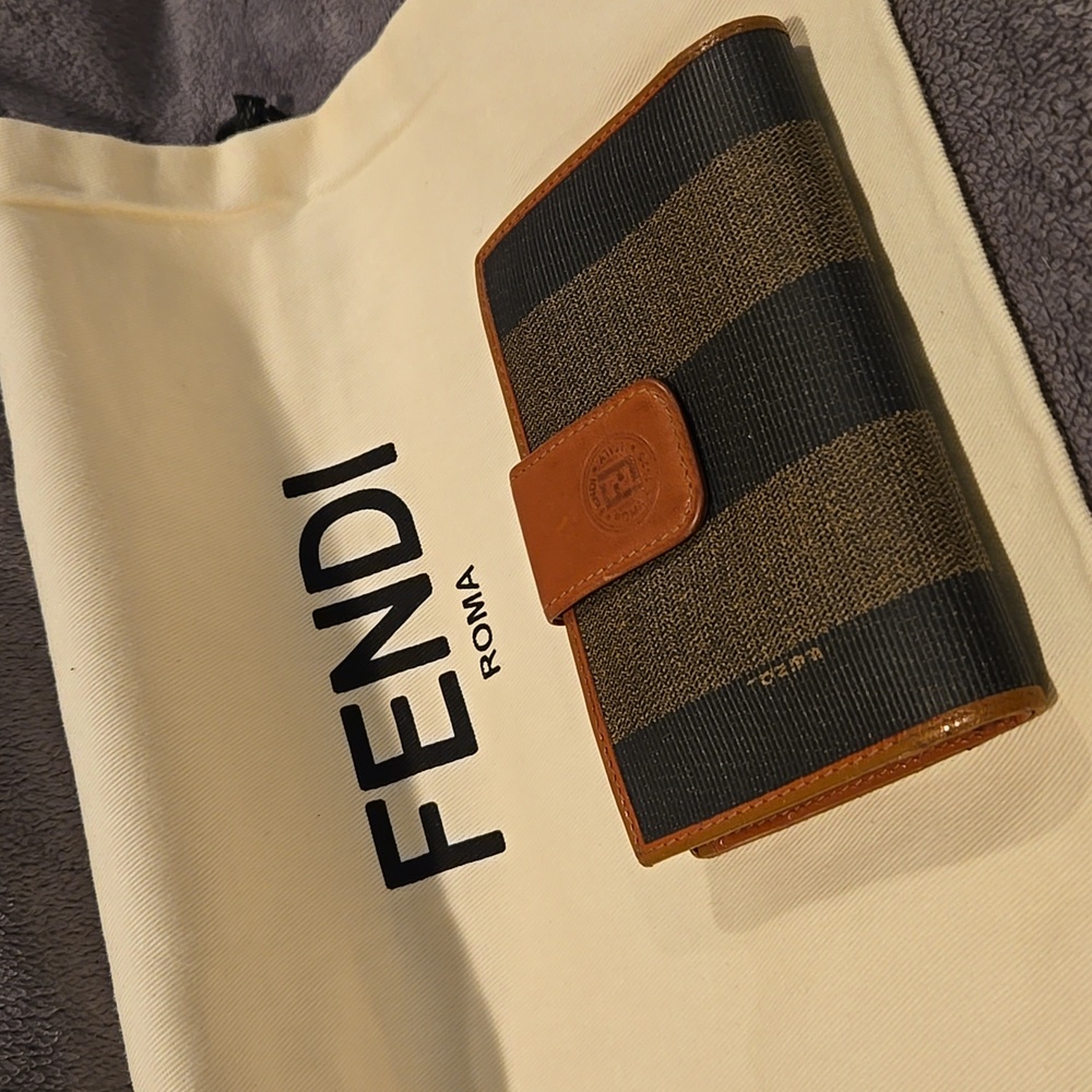 Fendi Kisslock Rehab Wallet Brown and Black Striped - Picture 2 of 16